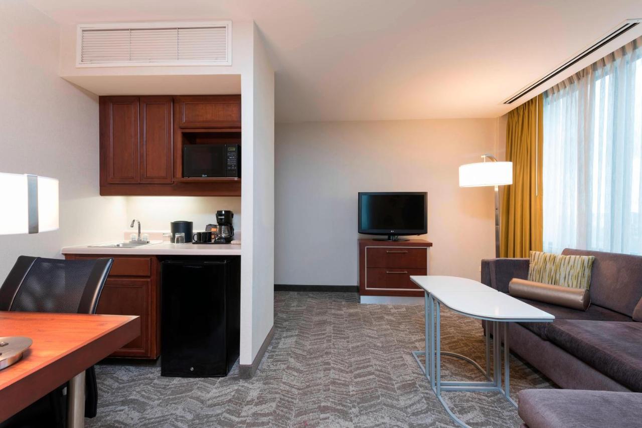 Springhill Suites By Marriott Chicago O'Hare Rosemont Exterior photo